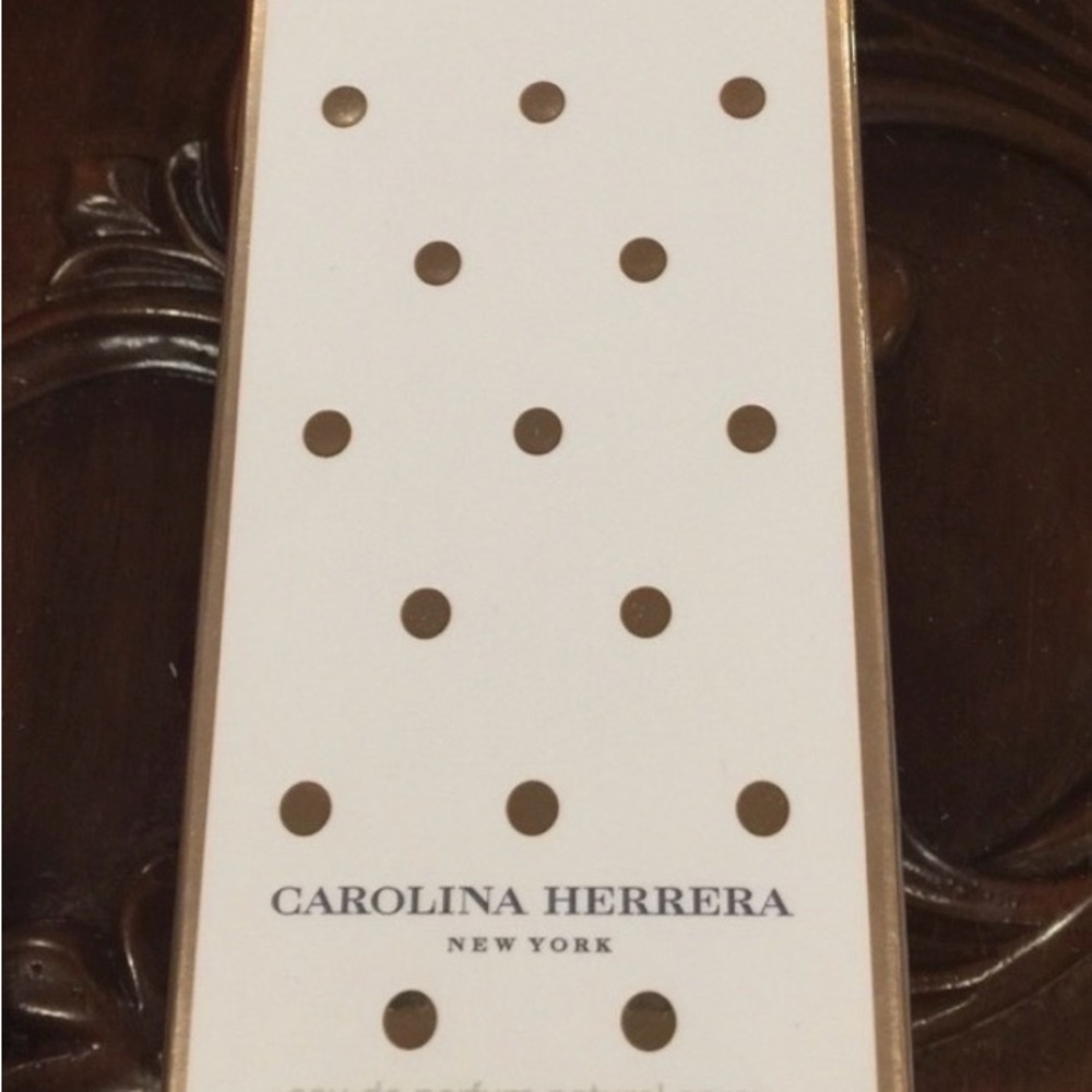 Carolina Herrera Elegant Packaging